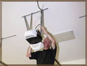 SOS Garage Doors Topanga, CA 310-846-3373 - openers-cont-gr-02m